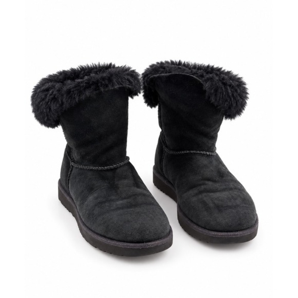 UGG Classic Short II Black Suede Sheepskin Boots Women's Size 6.5